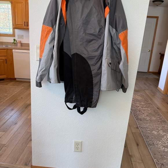 Harley-Davidson Gray and Orange Performance Raincoat - Picture 5 of 15